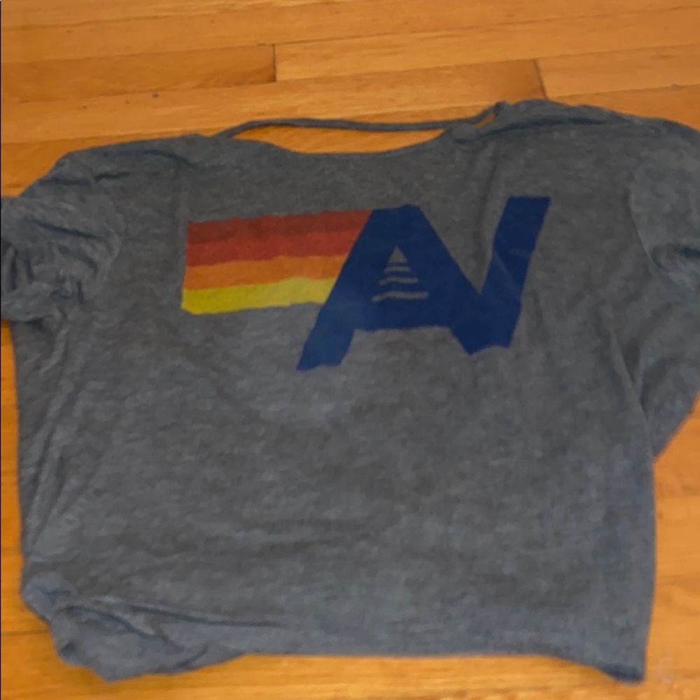 Av tee worn few times